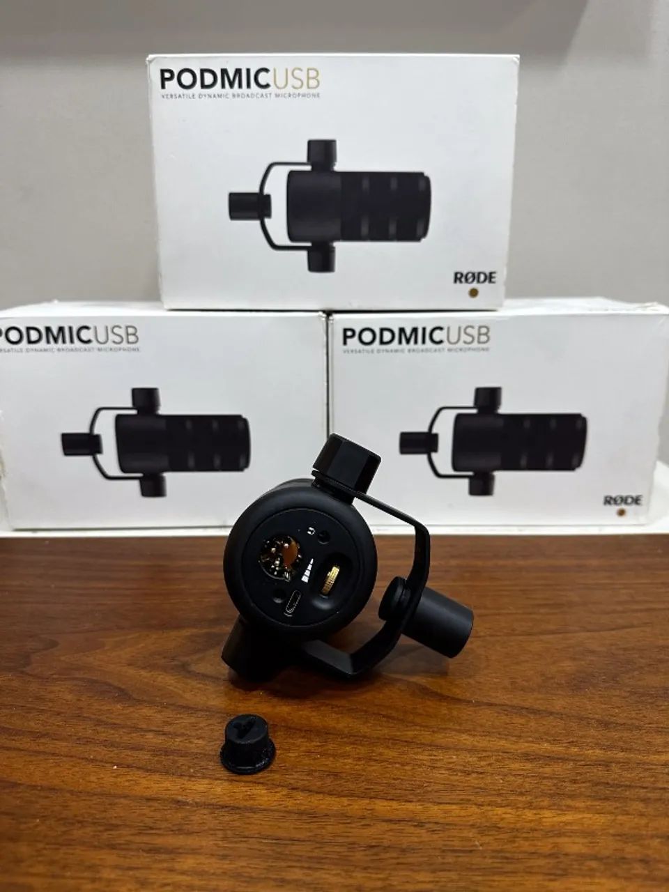 RØDE PodMic USB | Microfone Profissional para Podcast e Streaming - Foto 3