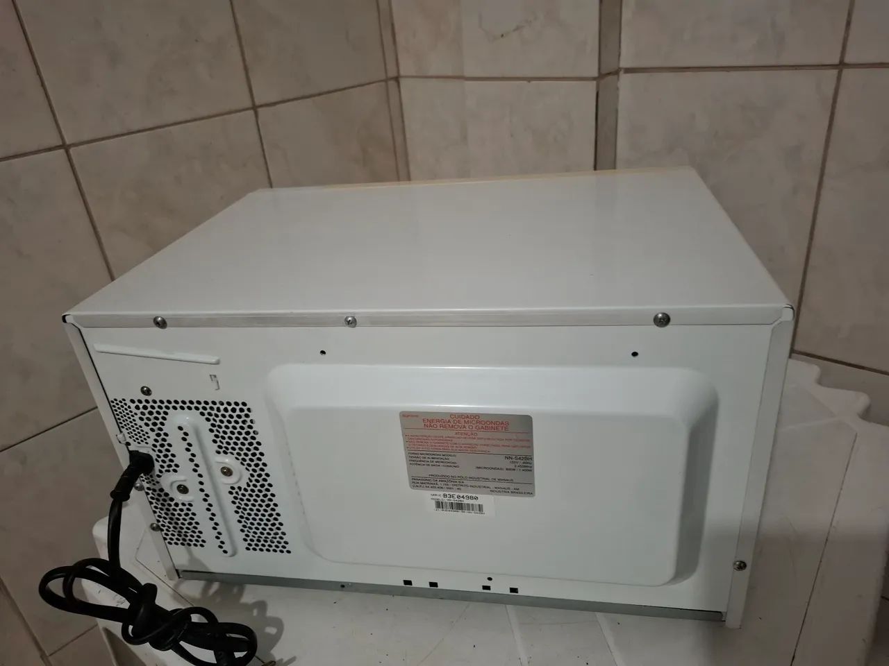 Micro-ondas Panasonic 23 litros impecável  - Foto 5