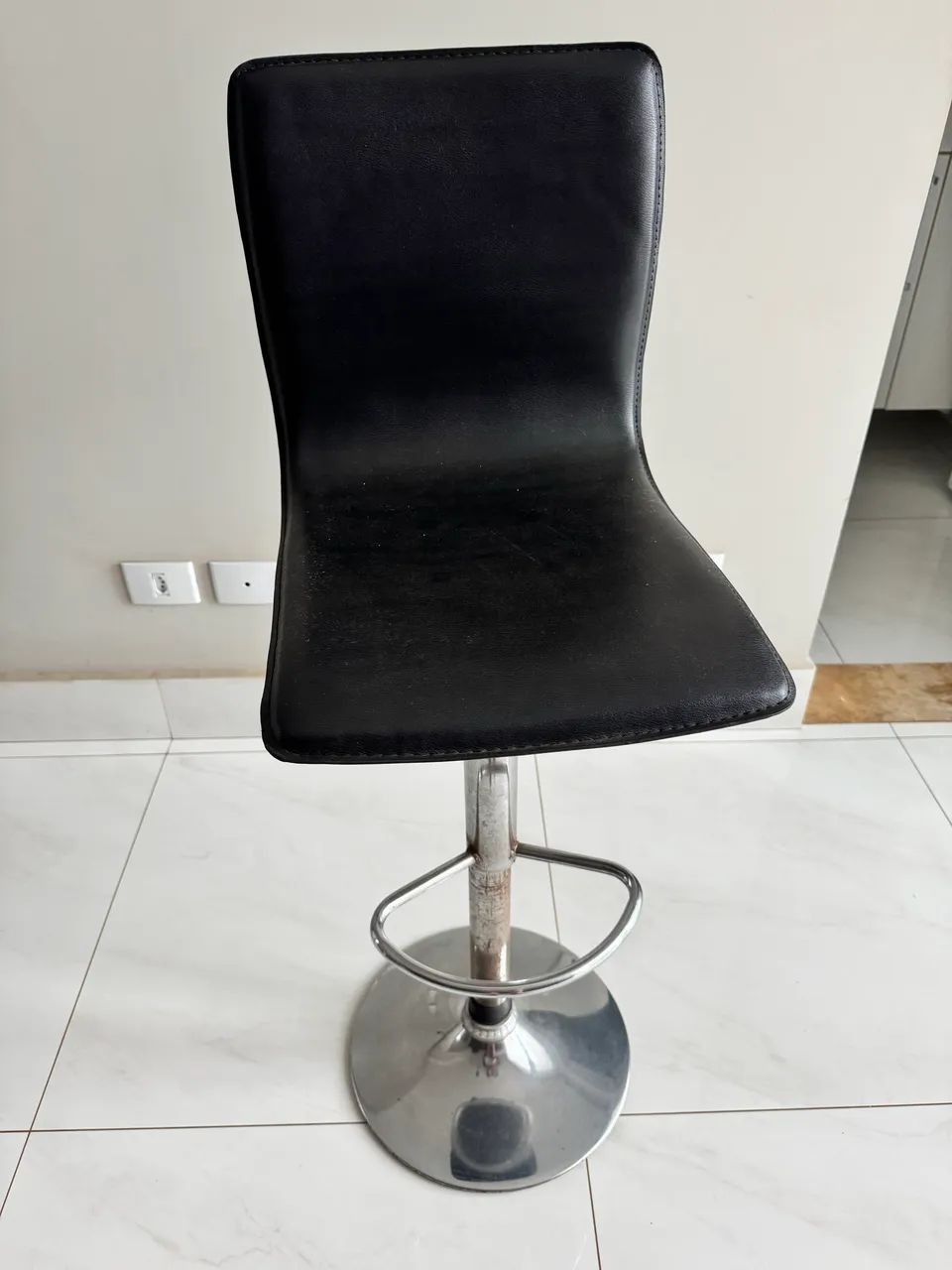 Kit com 3 banquetas giratórias  - Foto 4
