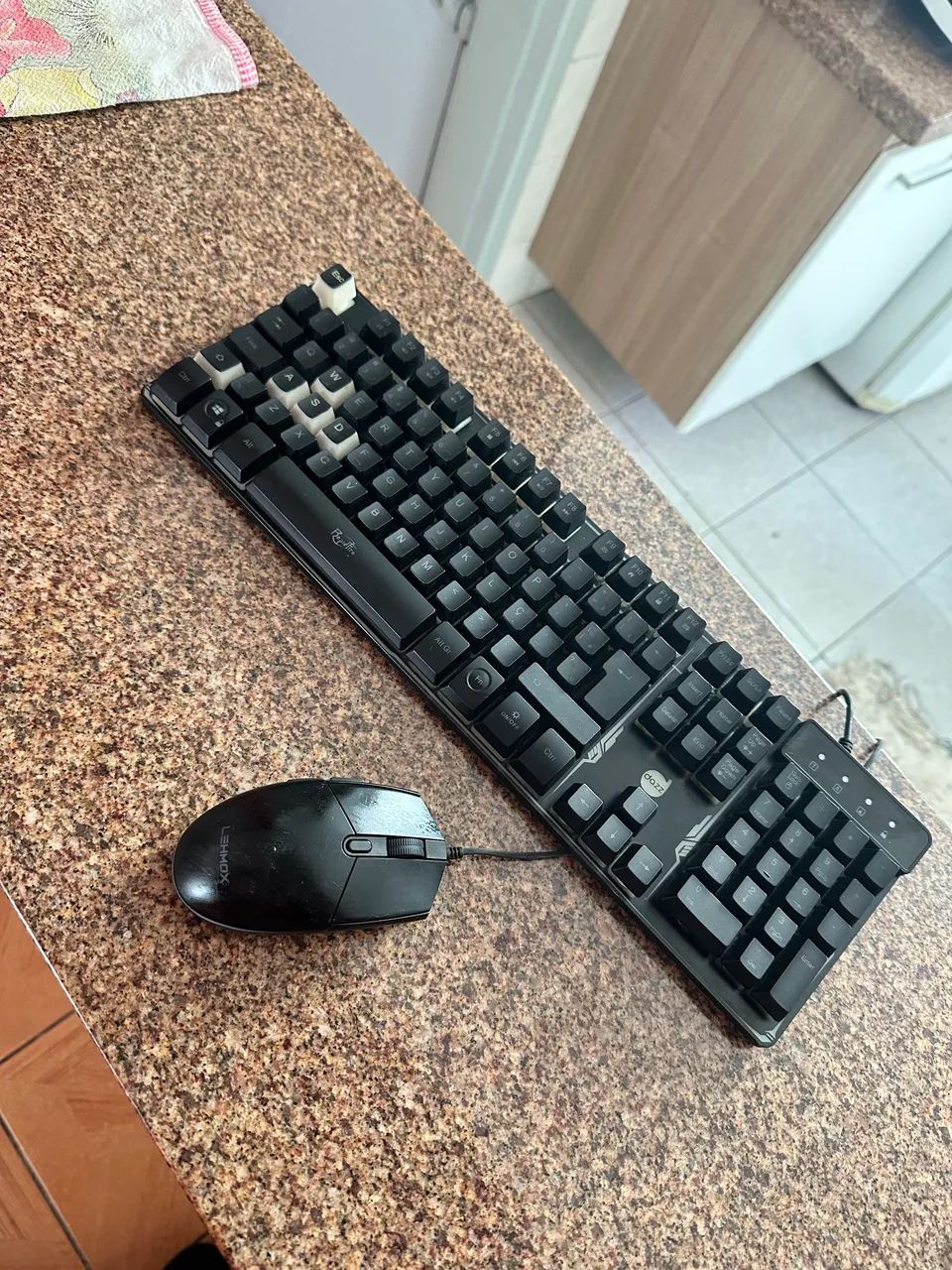 Teclado e mouse gamer