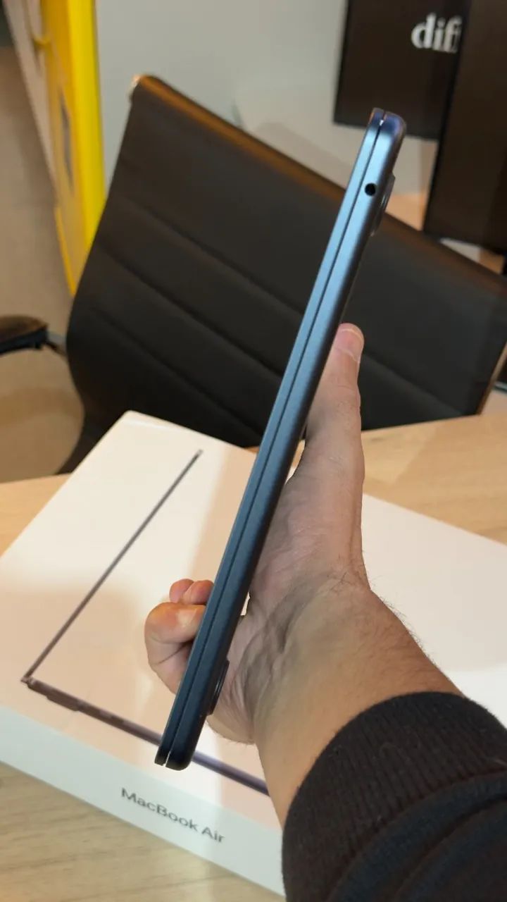 MacBook Air M2 16GB Ram (Raro) | 256GB SSD | Midnight - Bateria