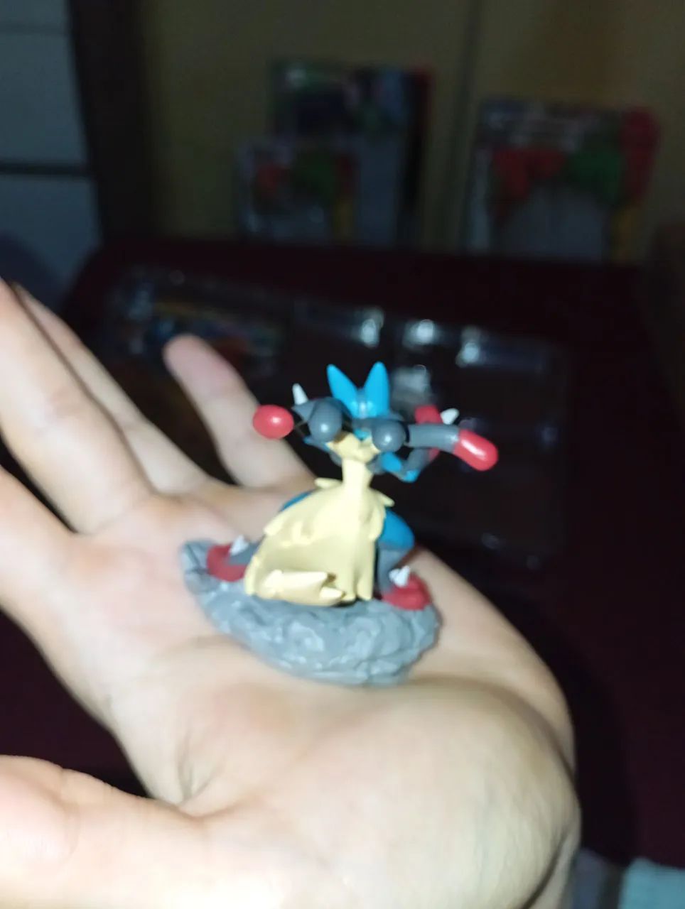 Action Figure Pokemon Mega Lucario EX Original Nova em Perfeito Estado - Foto 3