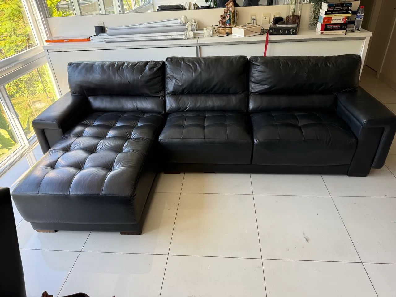 Sofá de Couro preto  - Foto 4