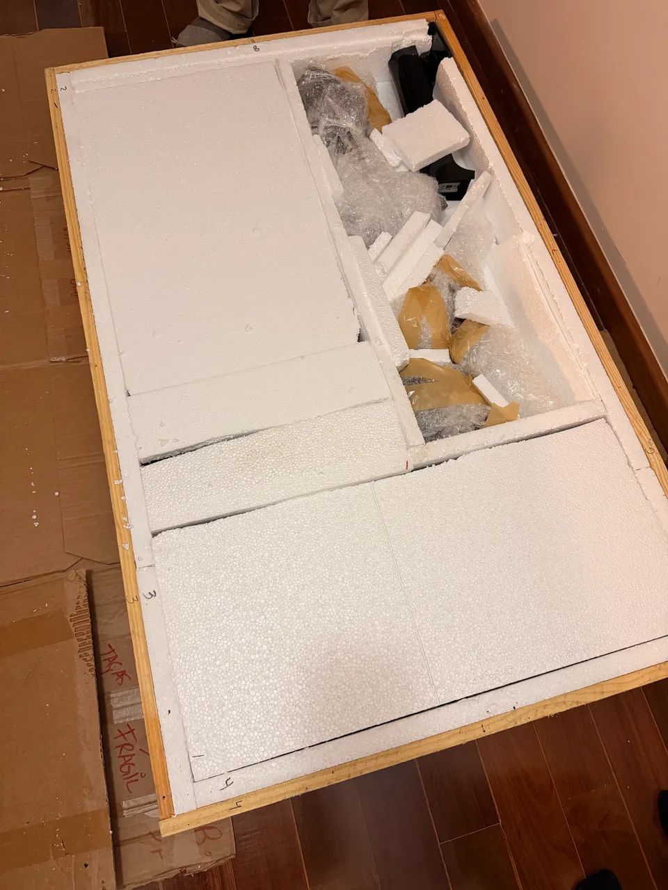 Caixa para transporte de tv até 70 polegadas - Foto 2