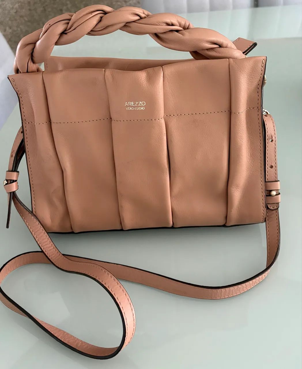 Bolsa Arezzo rose de couro legítimo 