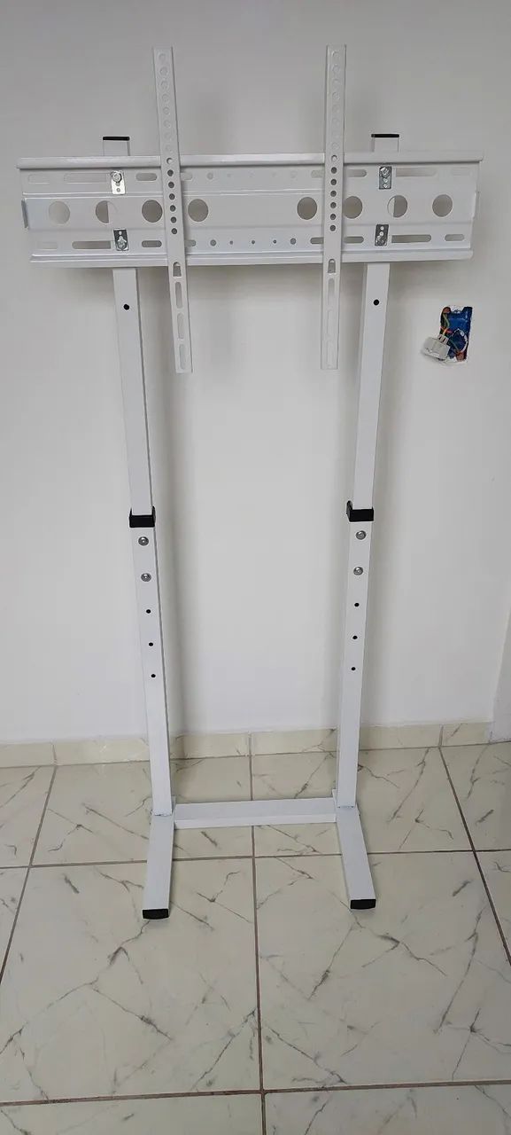 SUPORTE DE CHÃO PARA TV - Foto 2