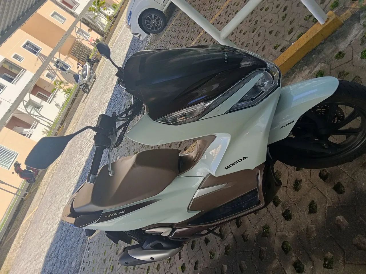 Vendo ou troco em carro 