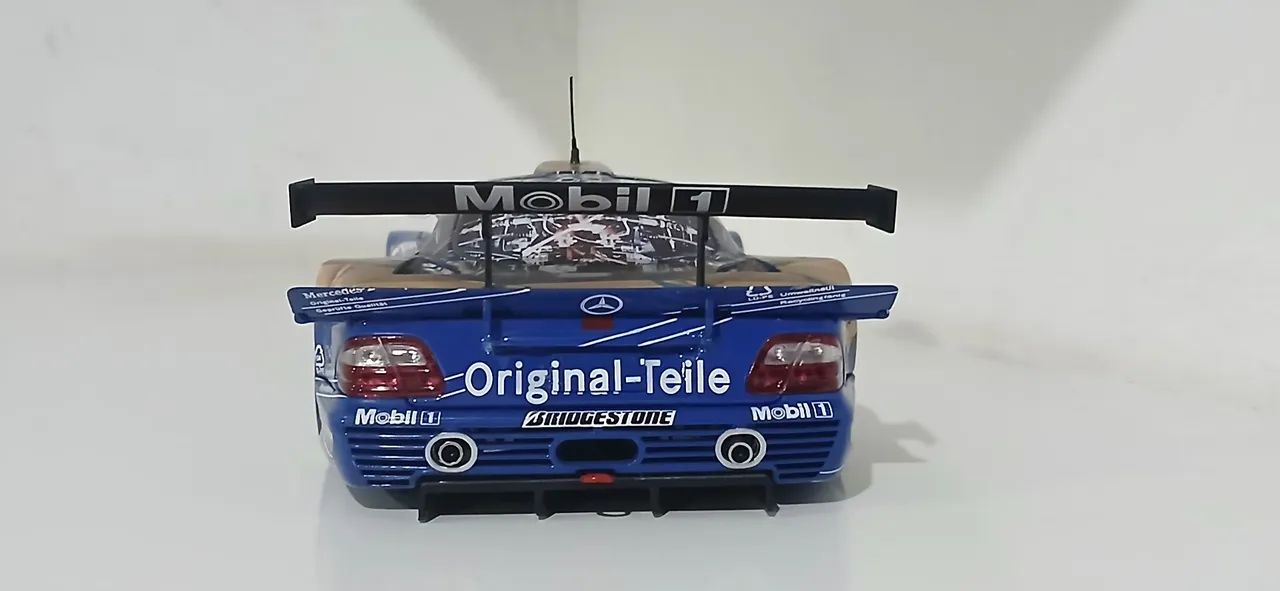 Mercedes Clk Gtr 1/18 Autoart - Hobbies e coleções - Parque