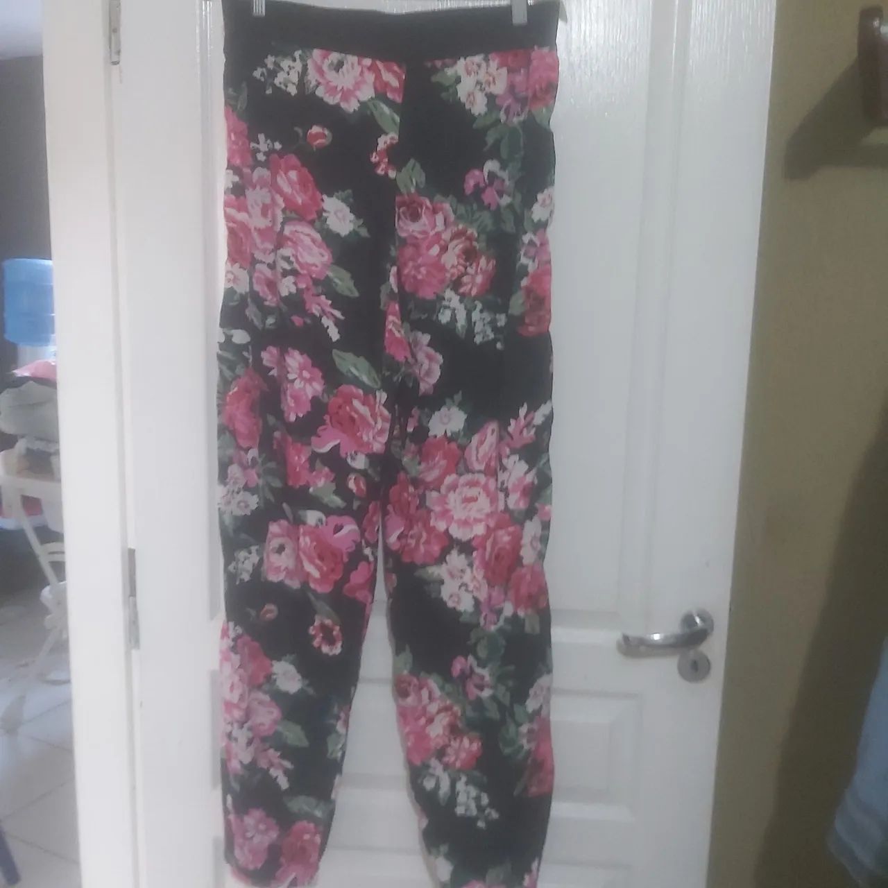 CALÇA PANTALONA ESTAMPADA FLOR - Foto 2