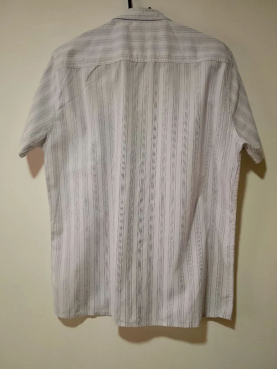 3 camisas de tecido e botão. - Foto 5