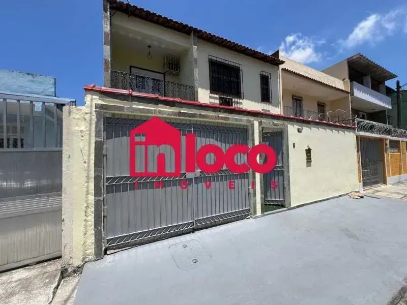 Casa duplex à venda na Taquara - 3 Quartos