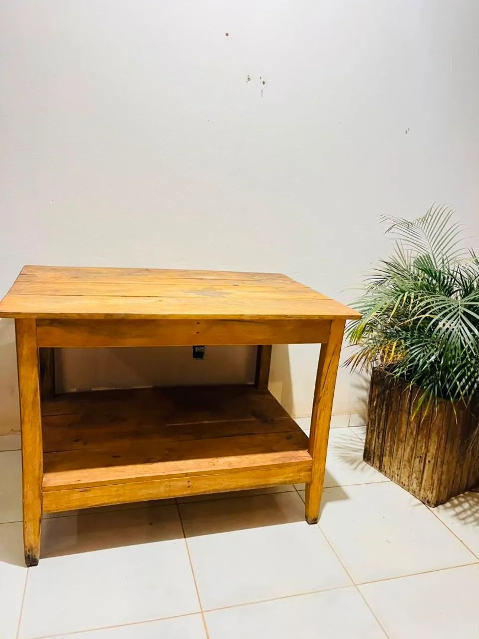 VENDE SE   MESA