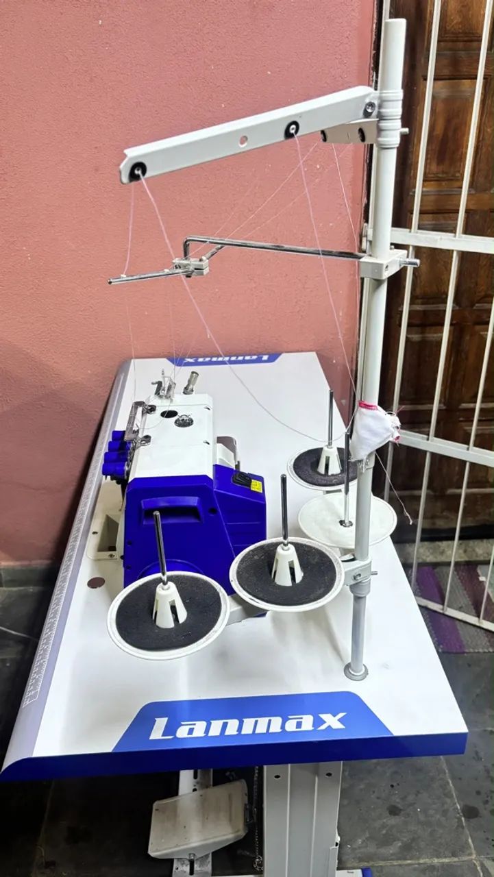 Máquina de costura 4fios  - Foto 2