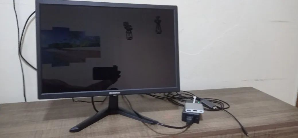Monitor 19", Cabo LD39 para espelhamento e Adaptador 3 em 1
