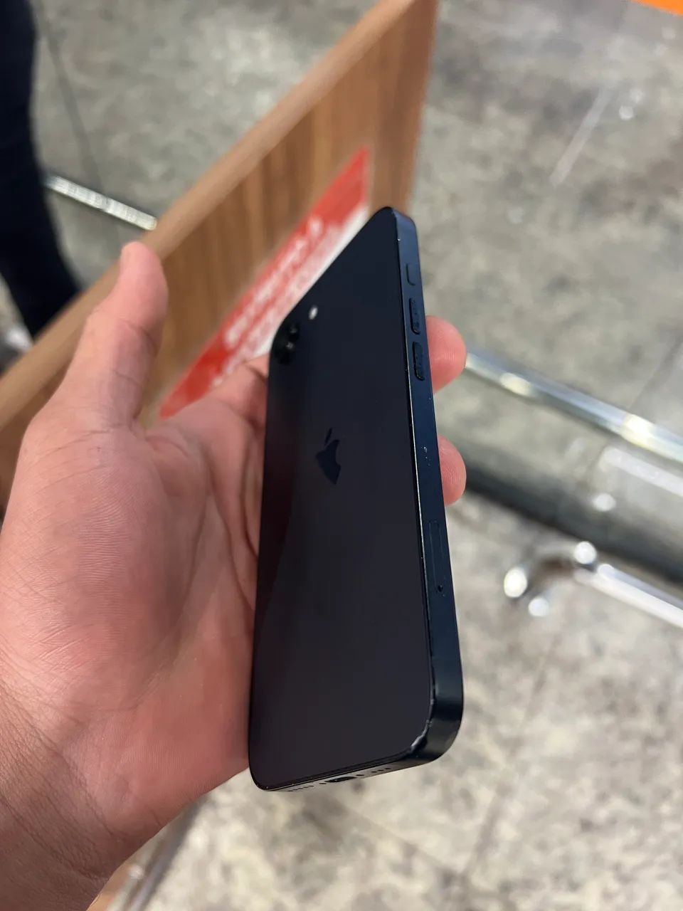 iPhone 16e, 91% de bateria, nem uma peça trocada? - Foto 2