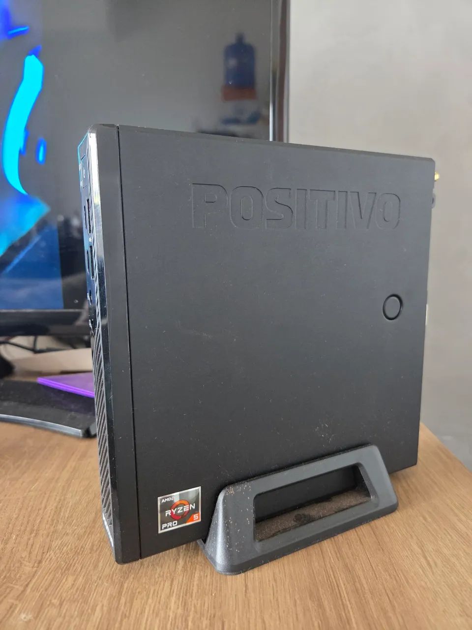 Mini PC Positivo Ryzen 5 PRO