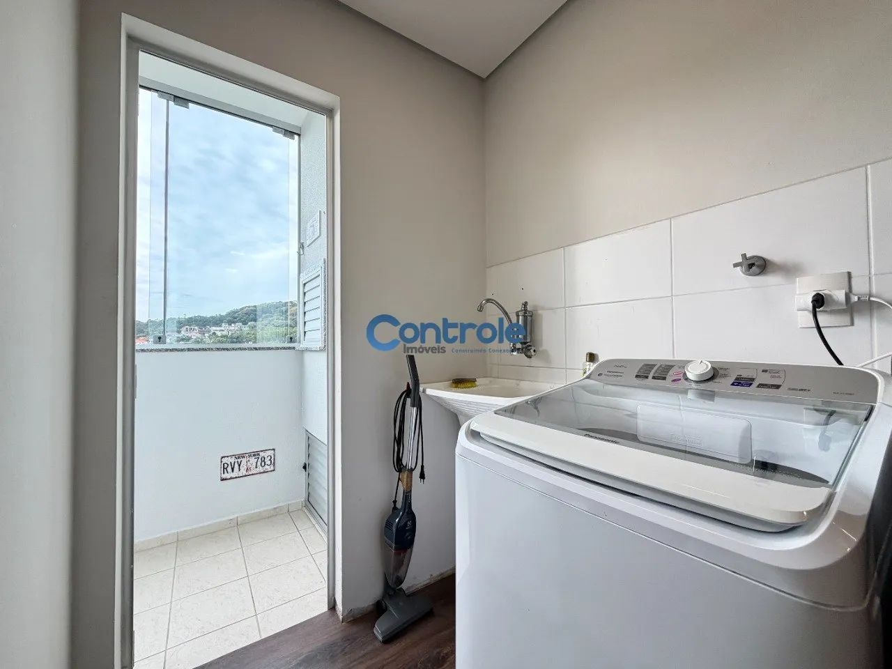 Apartamento mobiliado 2 quartos - Praia Comprida - São José - Foto 5