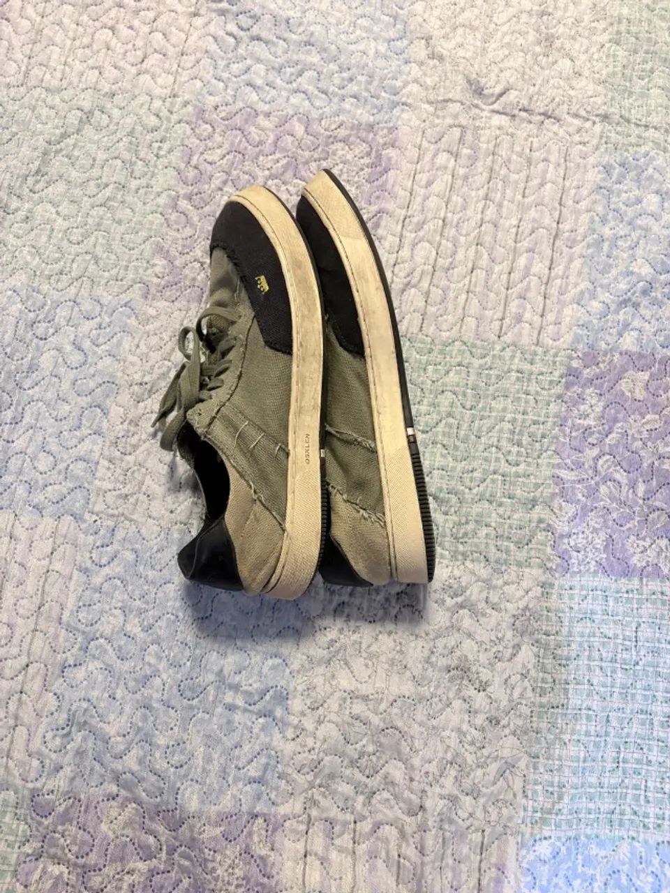Vendo tenis osklen !