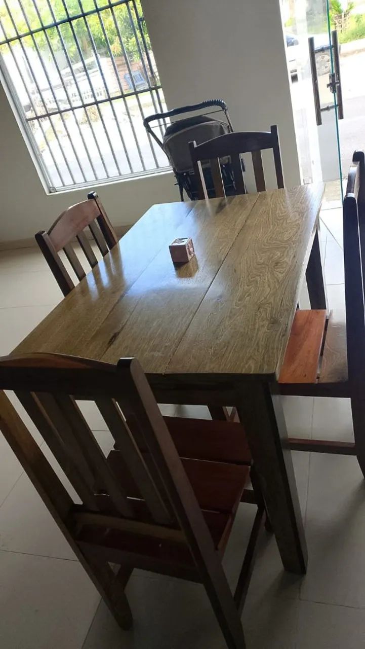 Mesa 4 cadeiras 