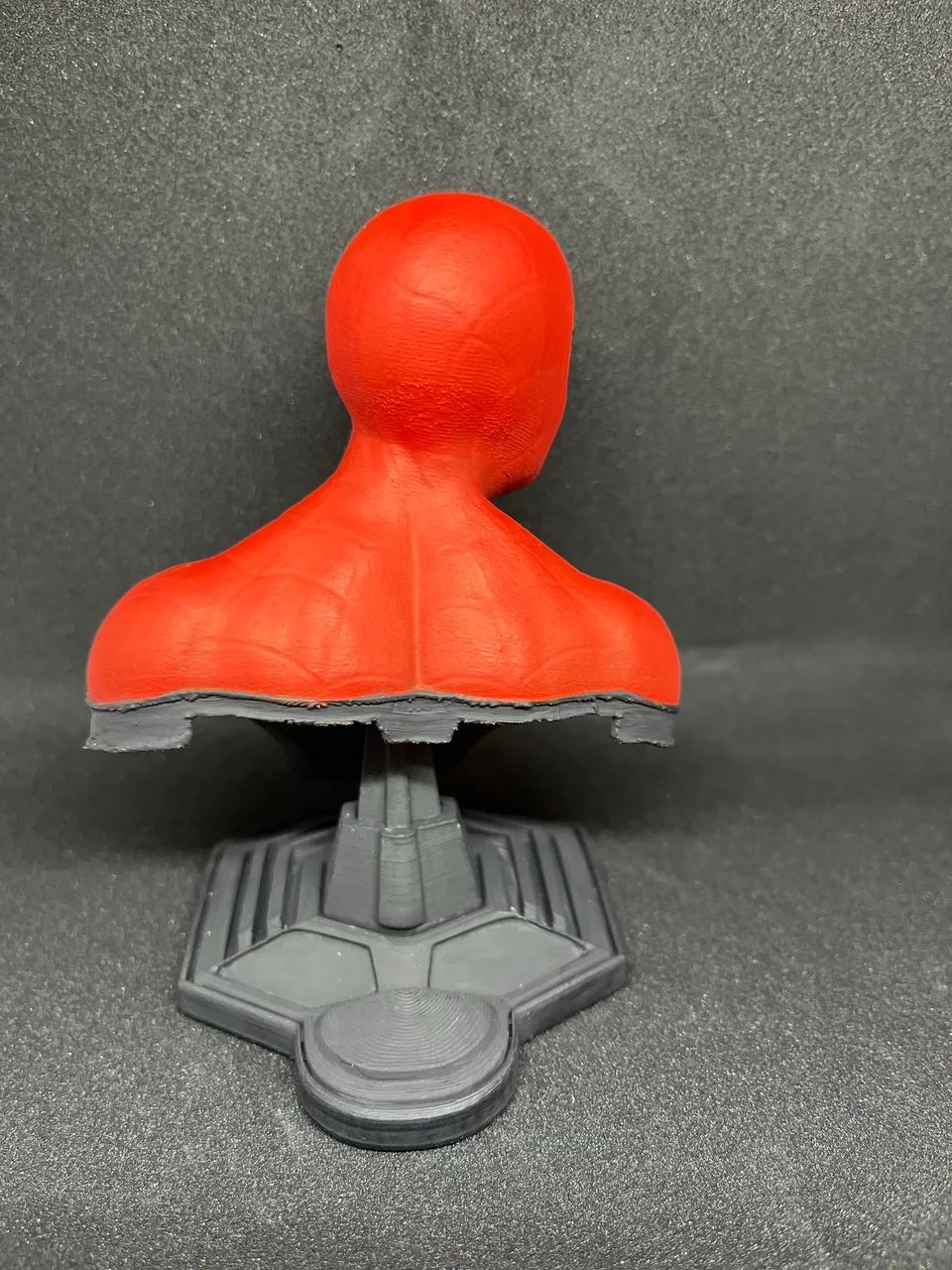 Busto homem aranha 11cm - Foto 2