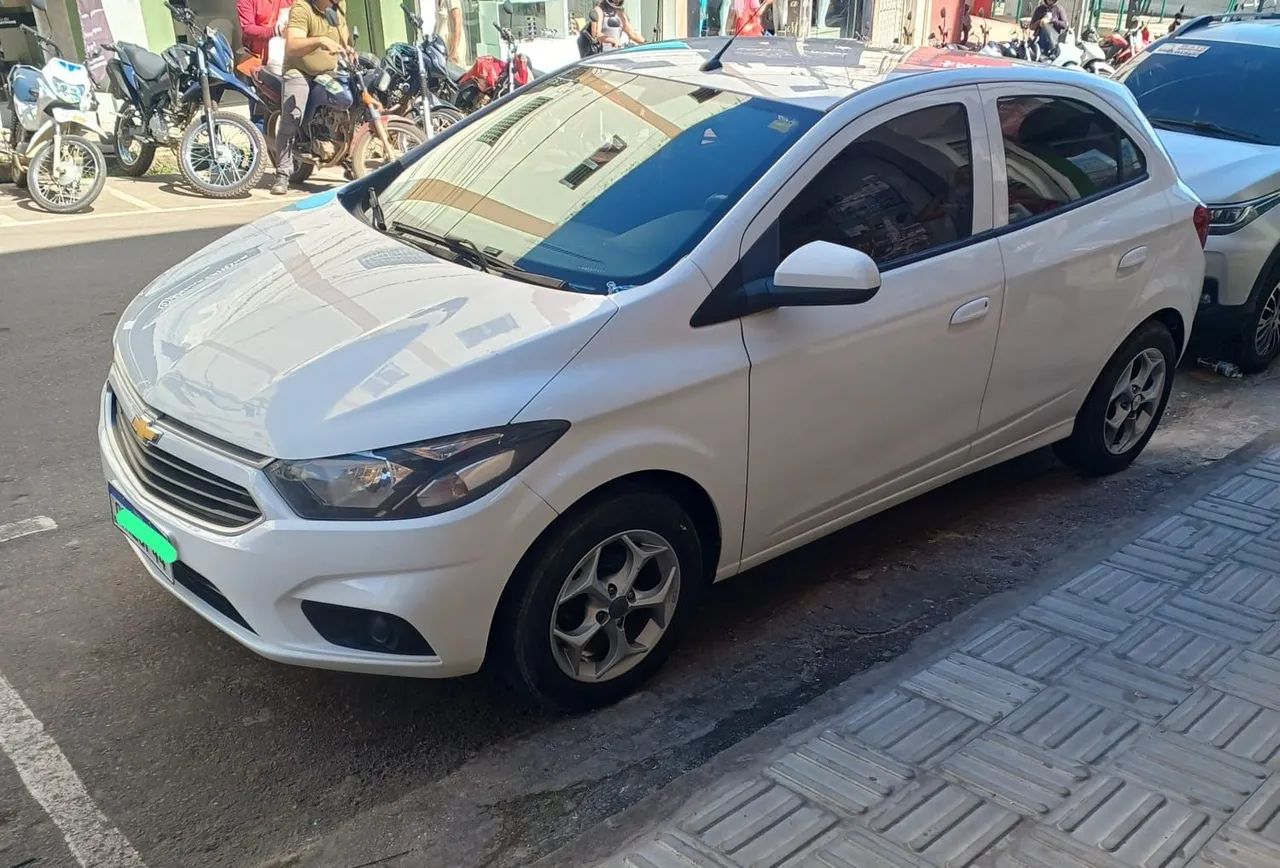 Chevrolet Onix Hatch LT 1.4 8V Flex Aut. 4P 2017 - Foto 2