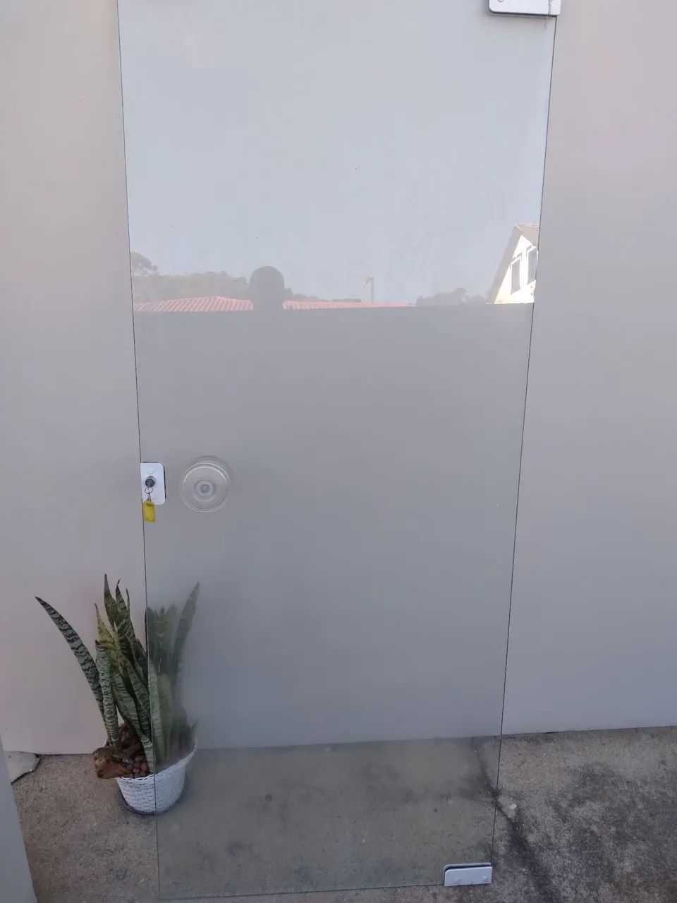 Vendo porta de vidro .