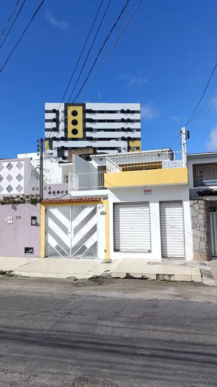 Casa com 4 quartos à venda em Maceió