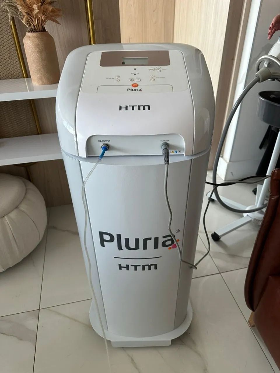 Pluria HTM - Aparelho de Carboxiterapia Percutânea e Transcutânea - USADO - Foto 2