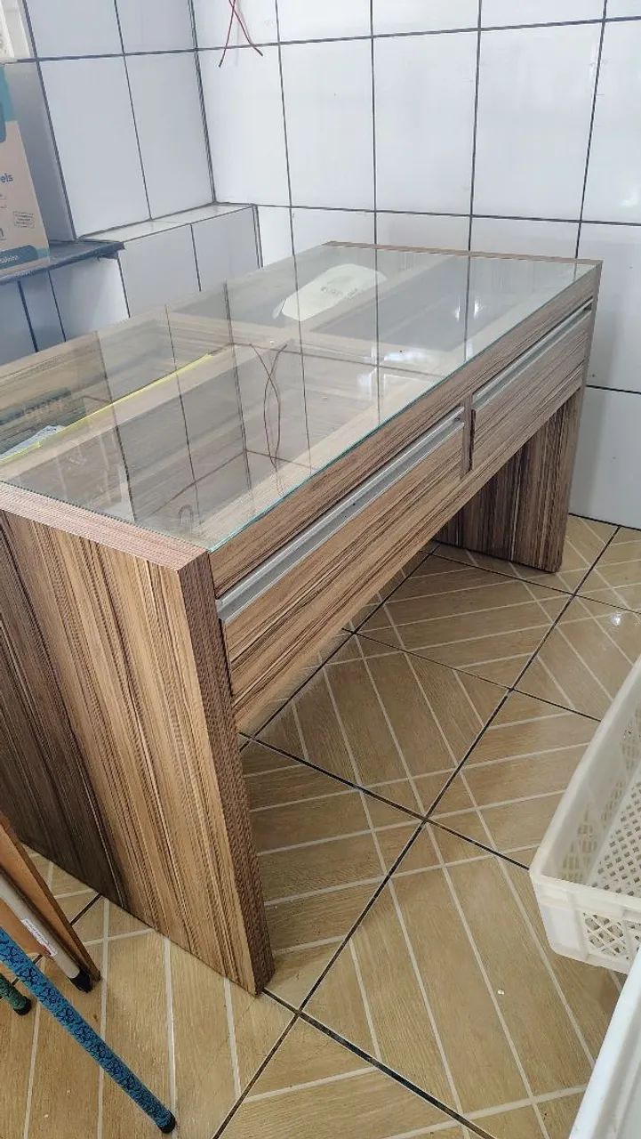 Balcão mesa vidro vitrini  com gaveta - Foto 3