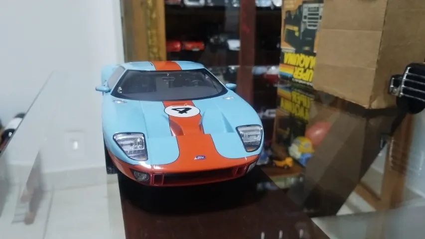 Miniatura Ford GT - Escala 1/18 - Foto 2