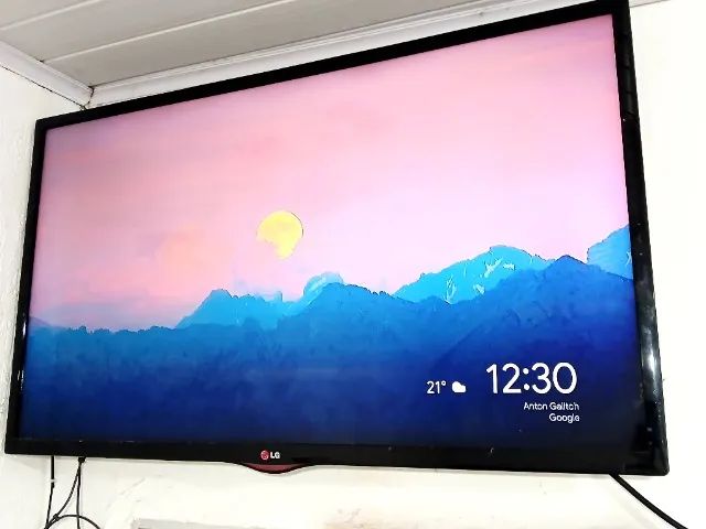 Vende-se TV LG 39LN5400-SB , de LED , 39 polegadas com resolução Full HD (1080p) 