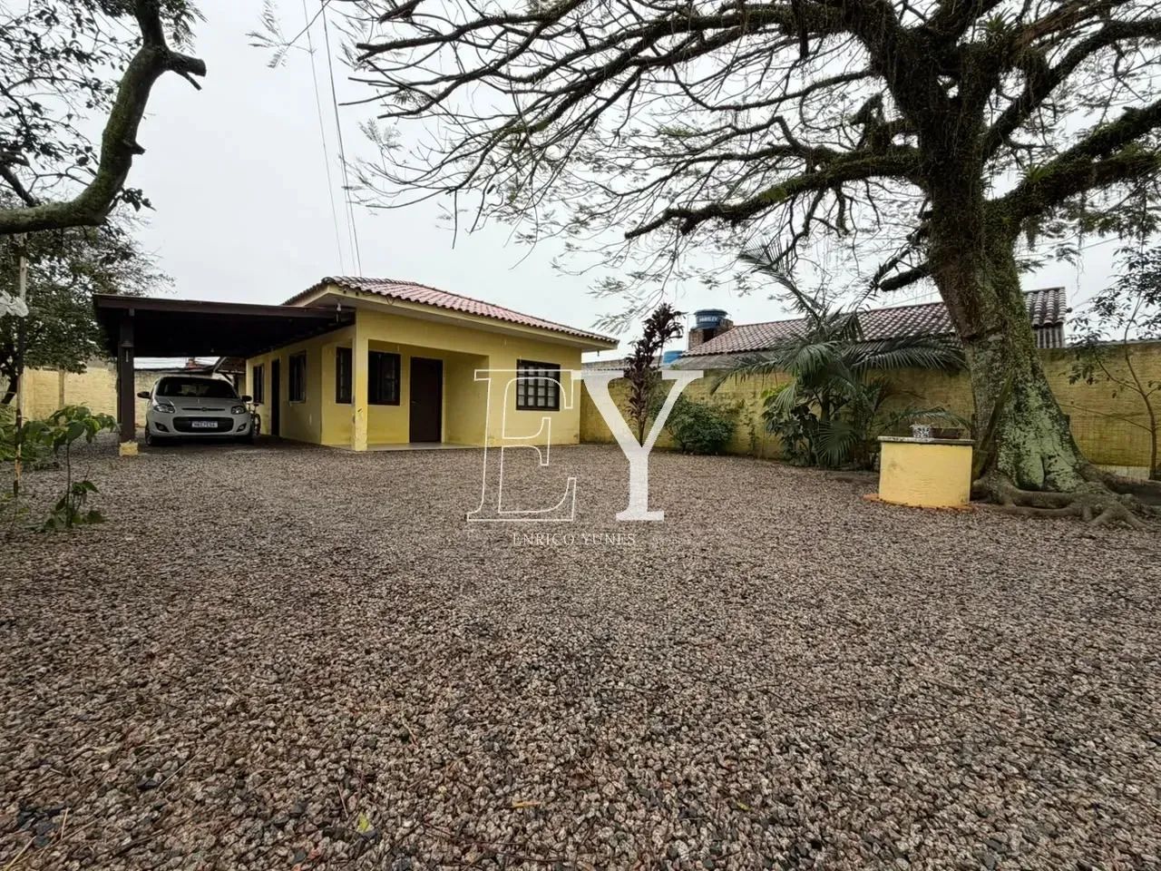 Casa Térrea com 2 Dormitórios e Amplo Terreno de 312 m² à venda na Tapera - Florianópolis  - Foto 2