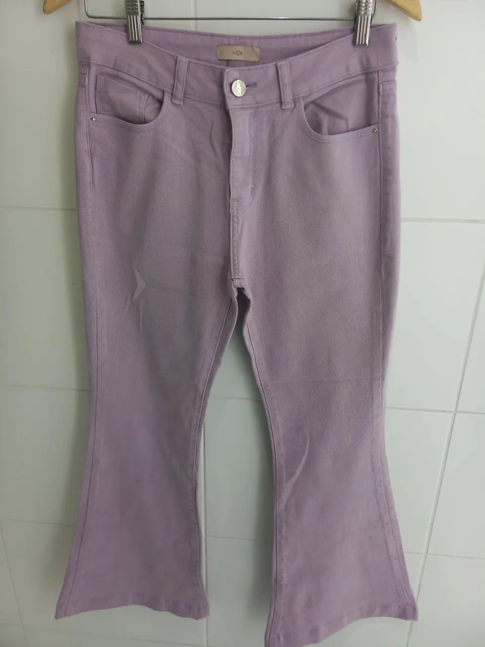 Calça jeans lilás 
