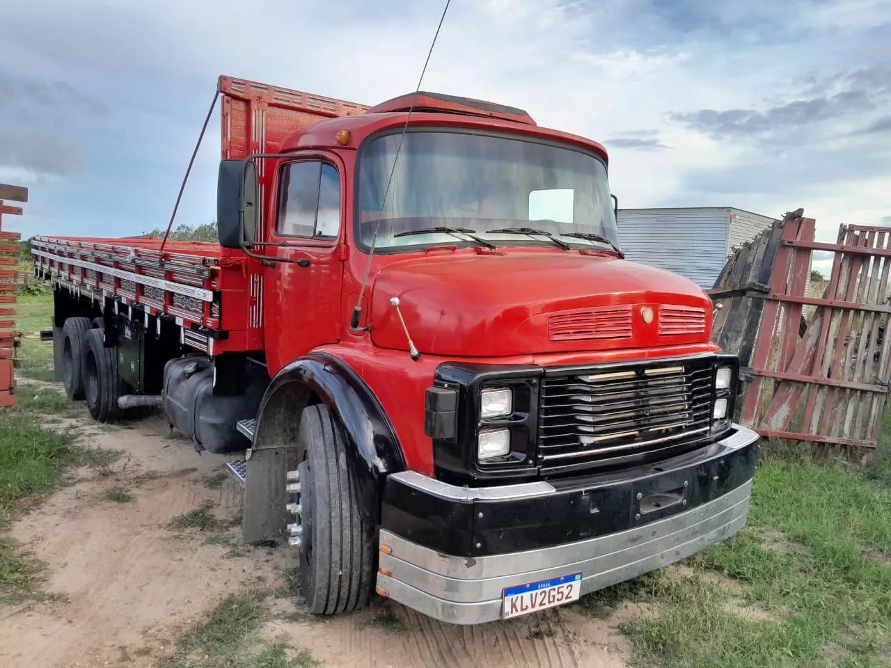 MB 1516. ANO 1986.  - Foto 3