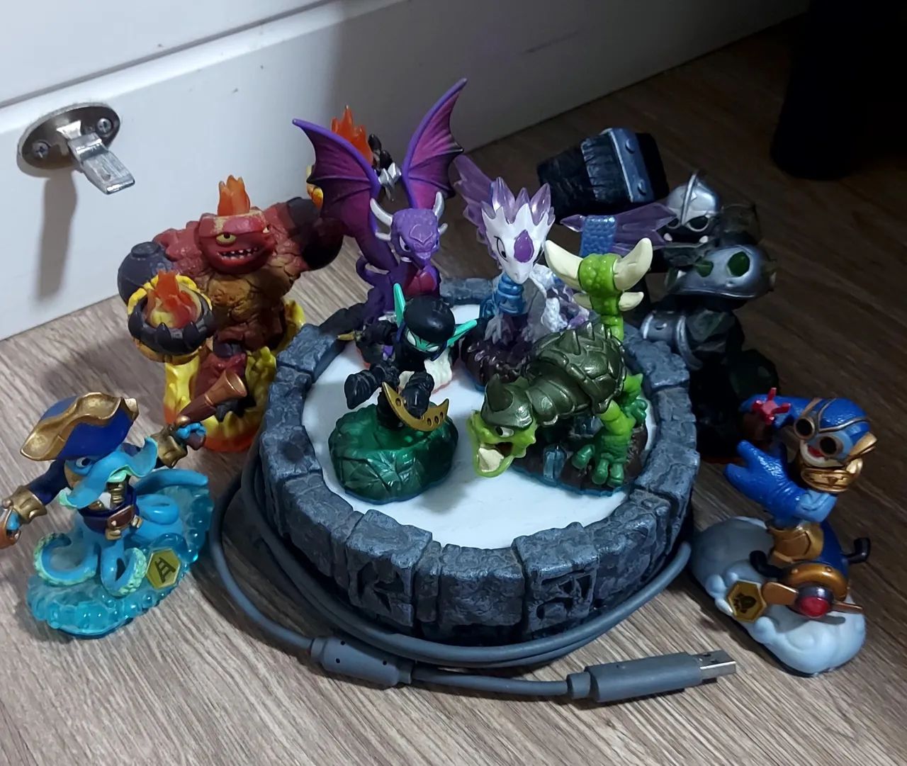 Conjunto Skylanders (LEIA DESCRIÇÃO)