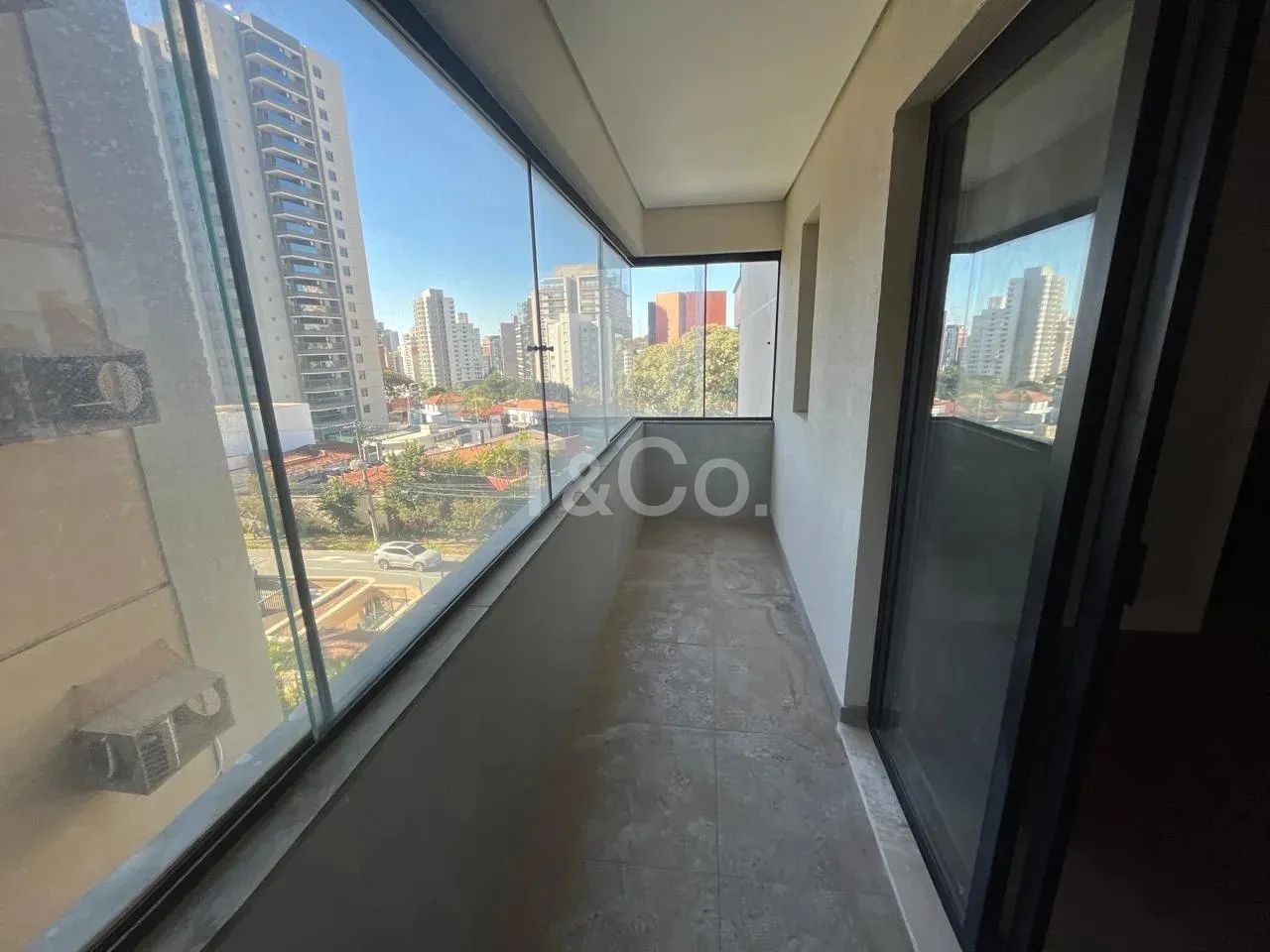 Apartamento 3 Suítes No Cambuí Com 297m² e Sem Vizinho Lateral - Foto 5