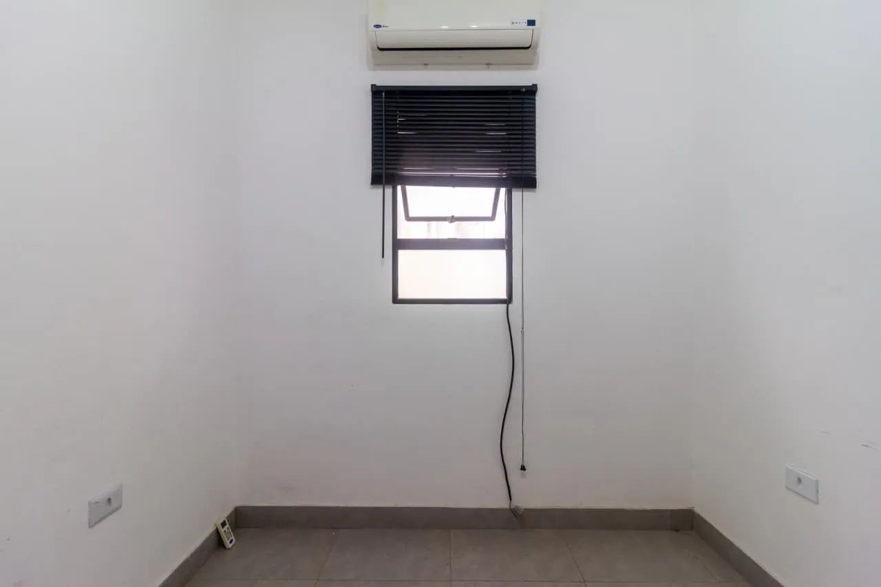 Sala comercial na Avenida Dom Rodrigo Sanches, 1089 - Sala 3  10 m²