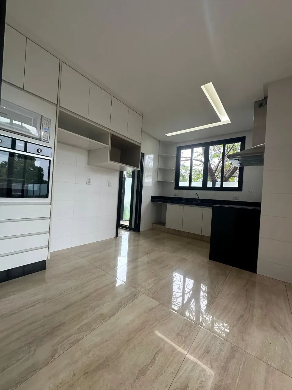 Excelente casa no Jardins Valencia - Foto 2
