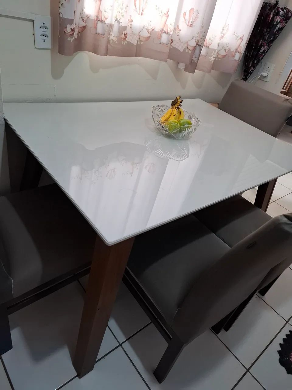 Vendo mesa 4 cadeiras  - Foto 4