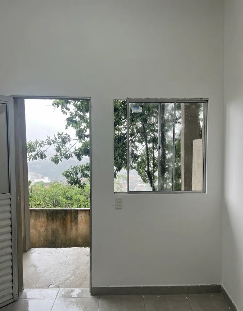 ALUGO ÓTIMA CASA NOVA