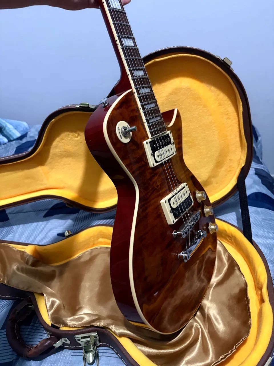 Guitarra Tagima Mirach FL + hard case  - Foto 5