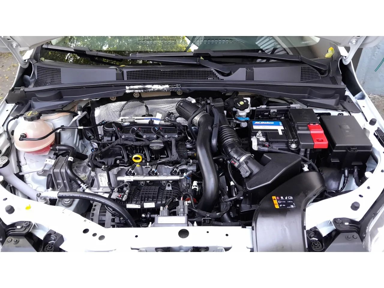 Chevrolet Onix Hatch Premier 1.0 12V TB Flex Aut. 4P, foto 15 de 16