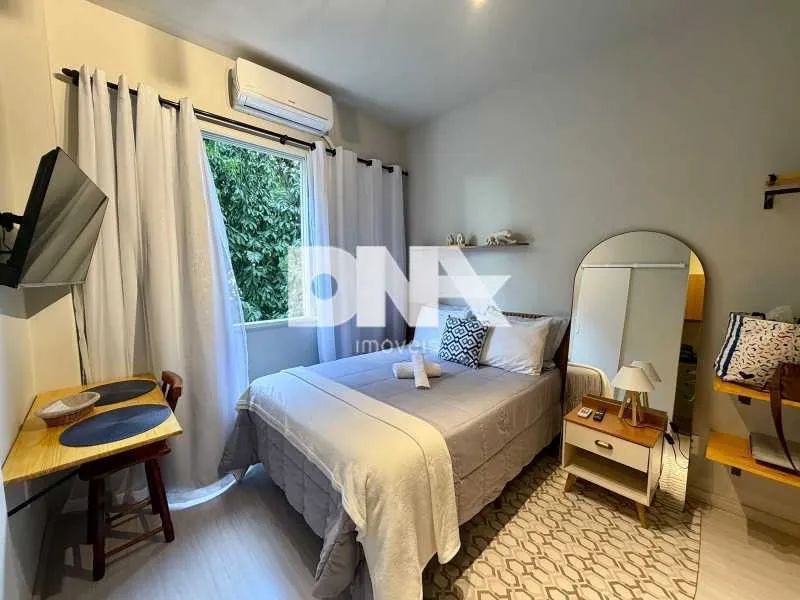 Apartamento : / Residencial / Catete