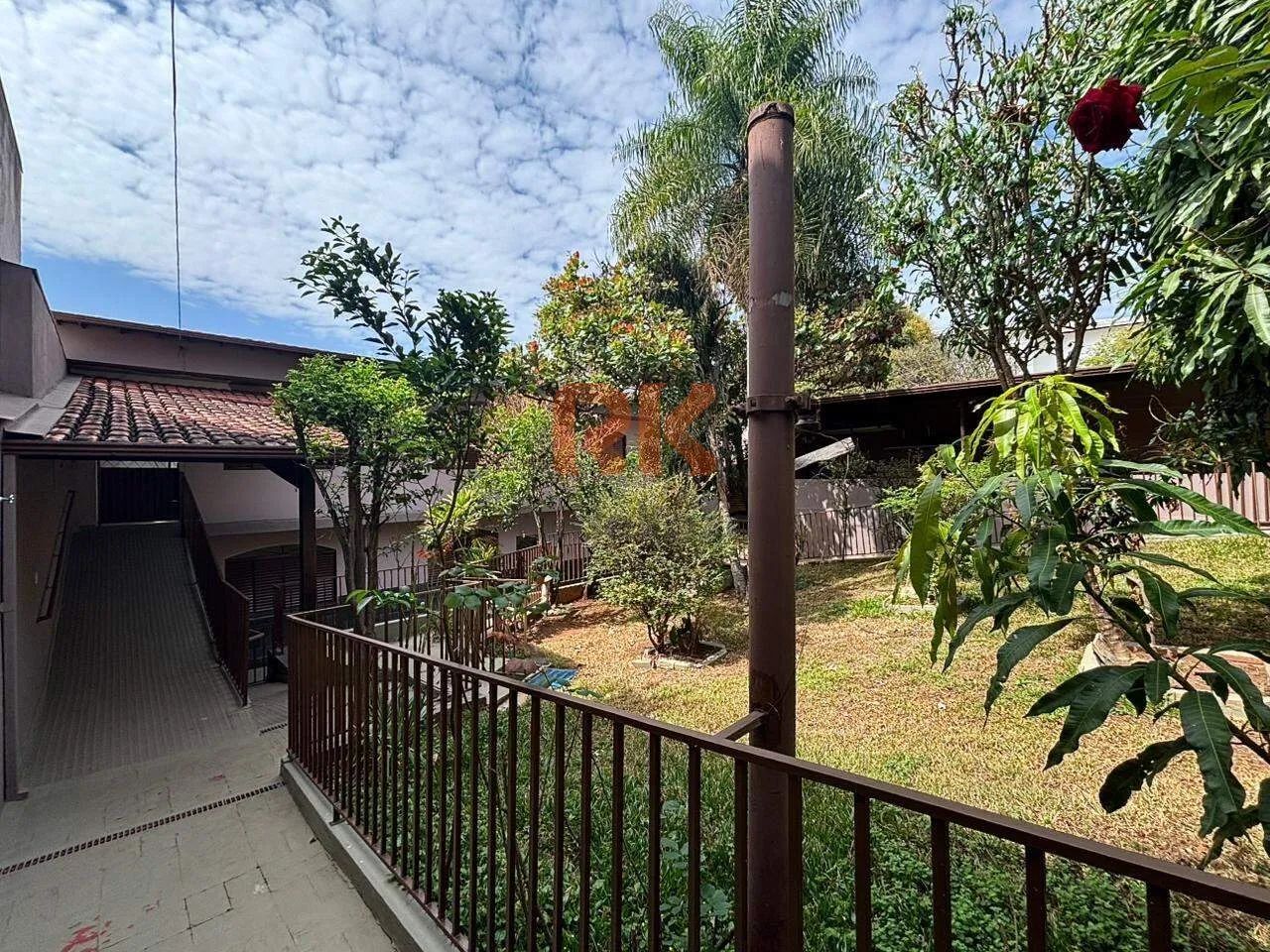 CASA DUPLEX | 6 QUARTOS | 2 SUÍTES | LOTE 360M² - Foto 2