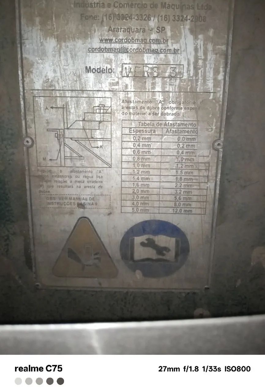 Vendo dobradeira de chapa 3 mt regua lisa da cor dob