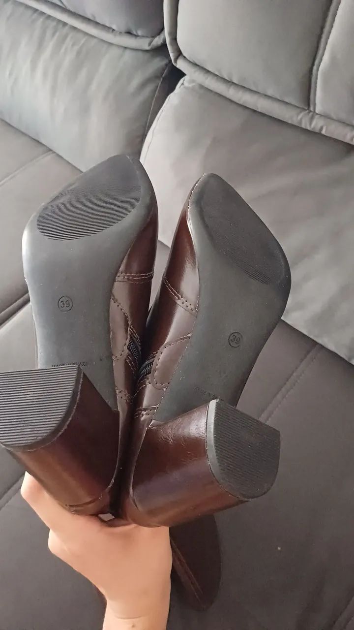 Vendo bota nunca usada 150,00 - Foto 3