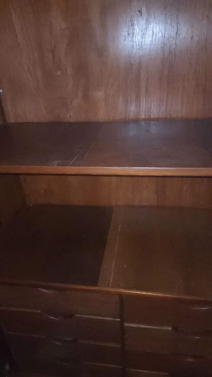 Guarda roupa em madeira maciça - Foto 4