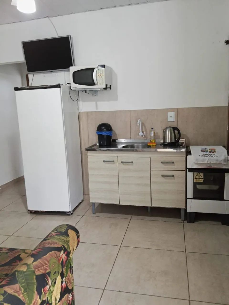 Alugo apartamento mensal em Canasvieiras 