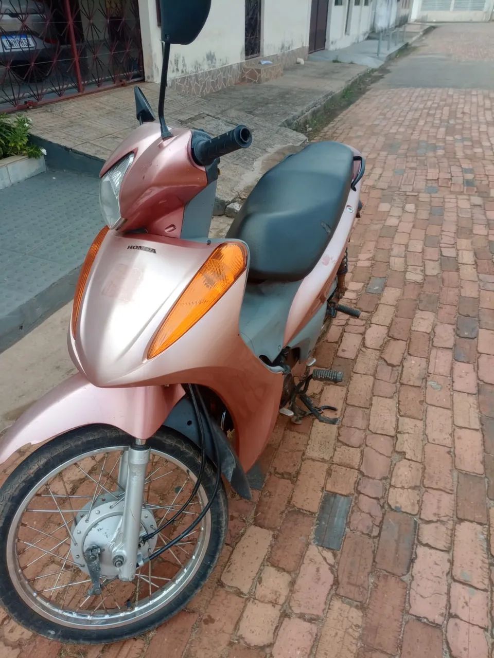 Vende se Honda biz 