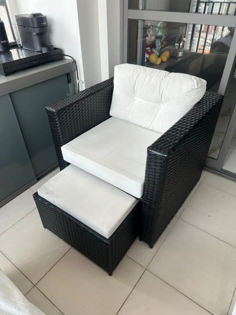 2 Poltronas de área externa Impermeáveis com Puff baú - Foto 2